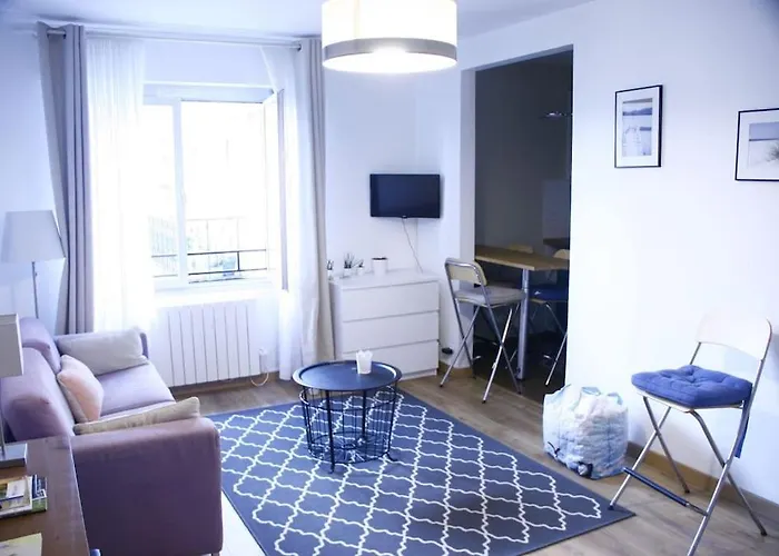 Apartment Sevigne *